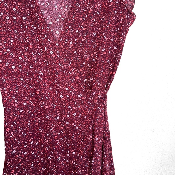 aerie Dark Red Ditsy Floral Print Wrap Front Mini Dress Size Small Women’s - Picture 5 of 13